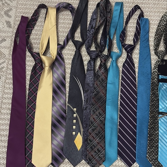 Men’s ties - Picture 3 of 4